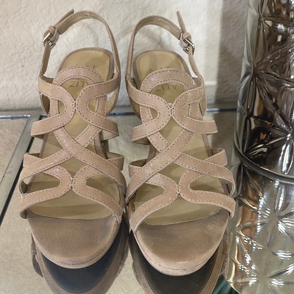 Naturalizer heels